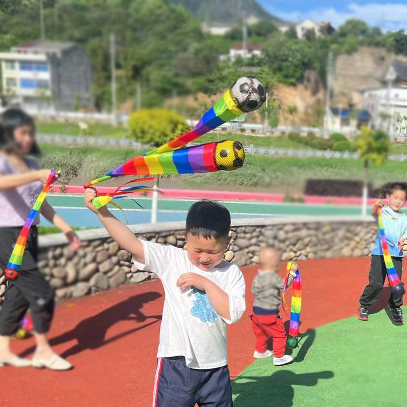 Piłka do rzucania dla przedszk – Kids Outdoor Dome recenzja i cena